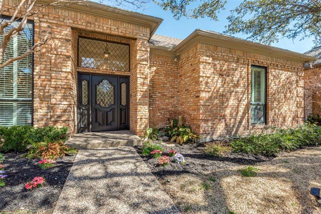 Foto del edificio - 7242 Lane Park Dr