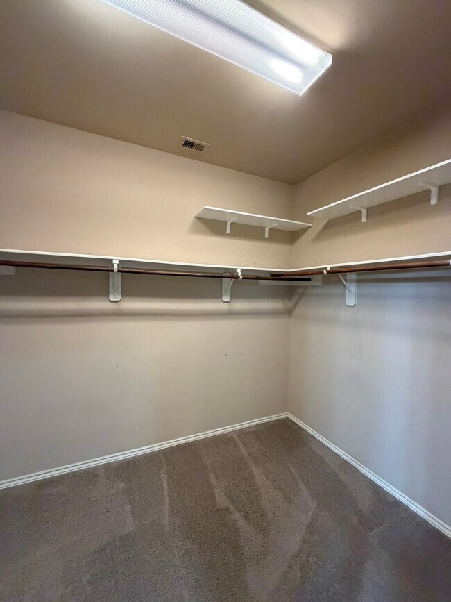 Building Photo - 13014 Gentle Water Dr