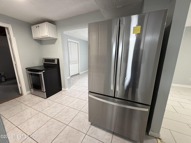 Foto del edificio - 6023 Edgefield Dr