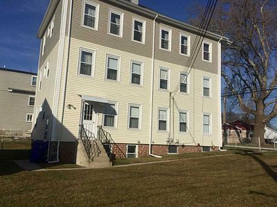 Building Photo - 636 Woonasquatucket Ave