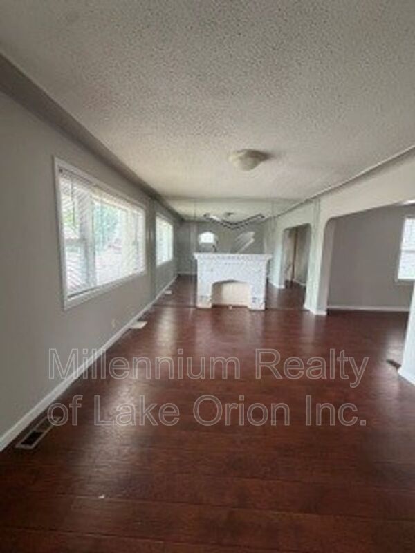 Building Photo - 6010 Hartwell St