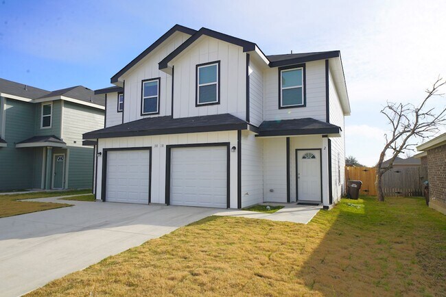 Foto del edificio - Brand New Duplex Rental Now Available in Converse, TX! Realtor Commission: $600