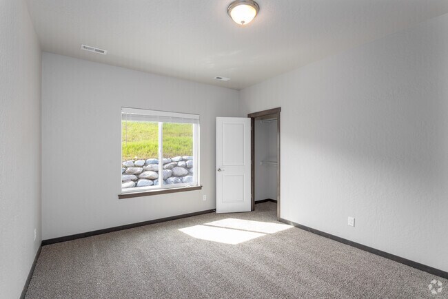 2BR, 2BA - 1,118SF - Riverside at Coyote Rock
