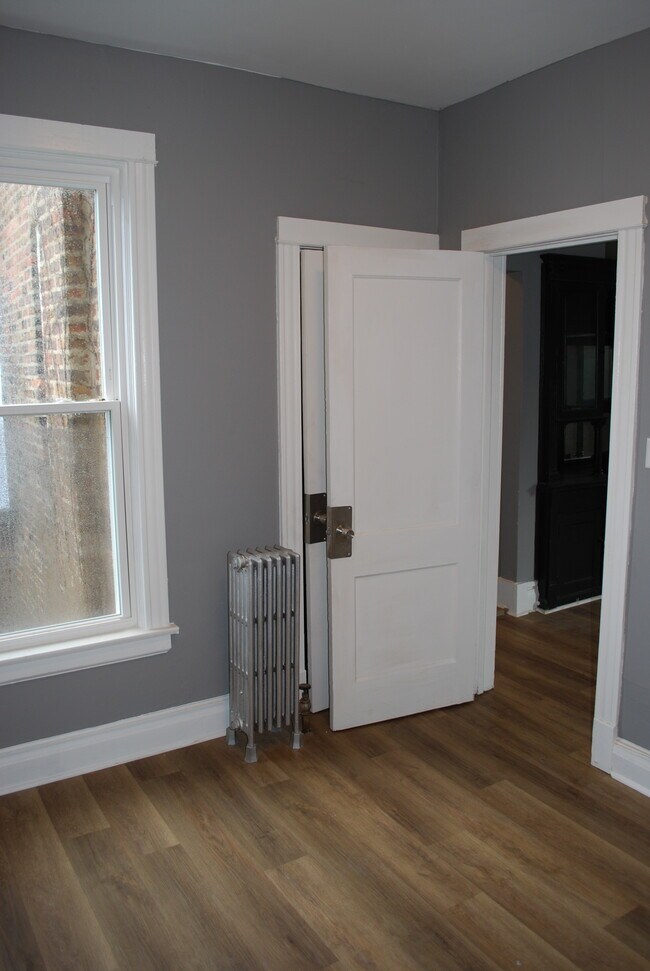 Building Photo - 8557 S Morgan St