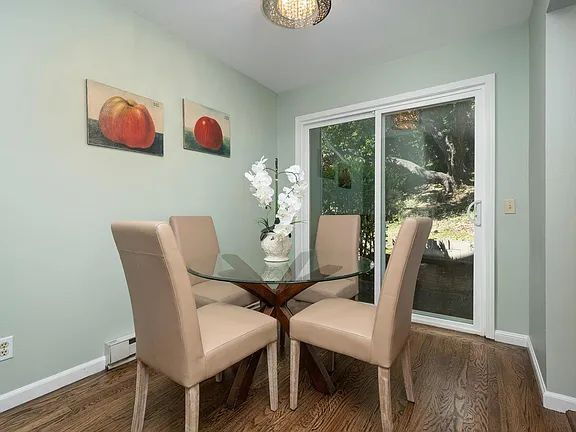 Foto del edificio - Beautiful one bedroom close to hwy 280, minutes to caltrain, and downtown Redwood City