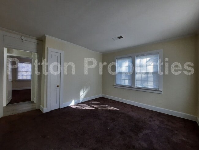 Building Photo - 1401 Kinderway &amp; 4300-4302 Wentworth -...