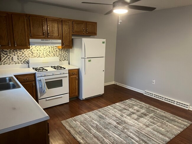 Foto del edificio - 109 Hopewell Dr