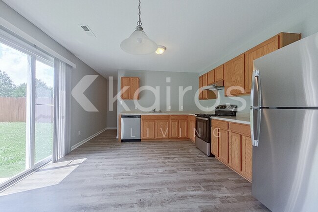 Foto del edificio - 326 Kenneth Blvd NW