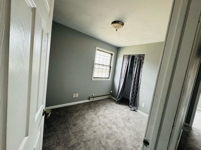 Building Photo - 247 Bunn Hill Rd