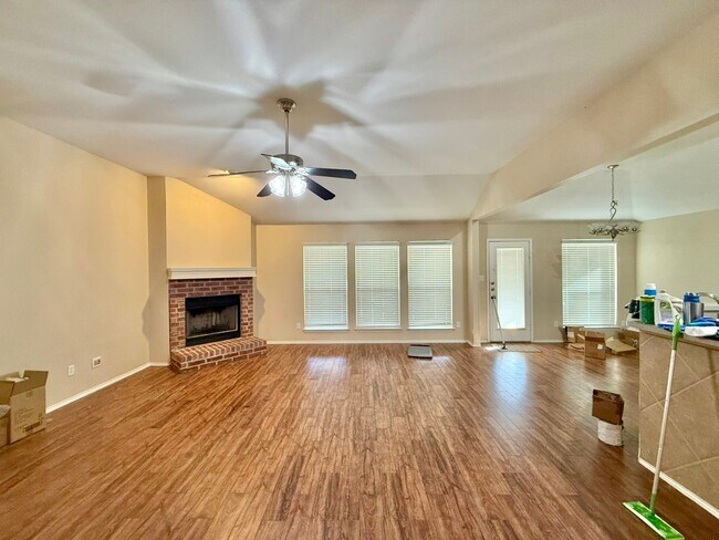 Foto del edificio - 3 Bedroom, 2 Bathroom Home in Lindale!