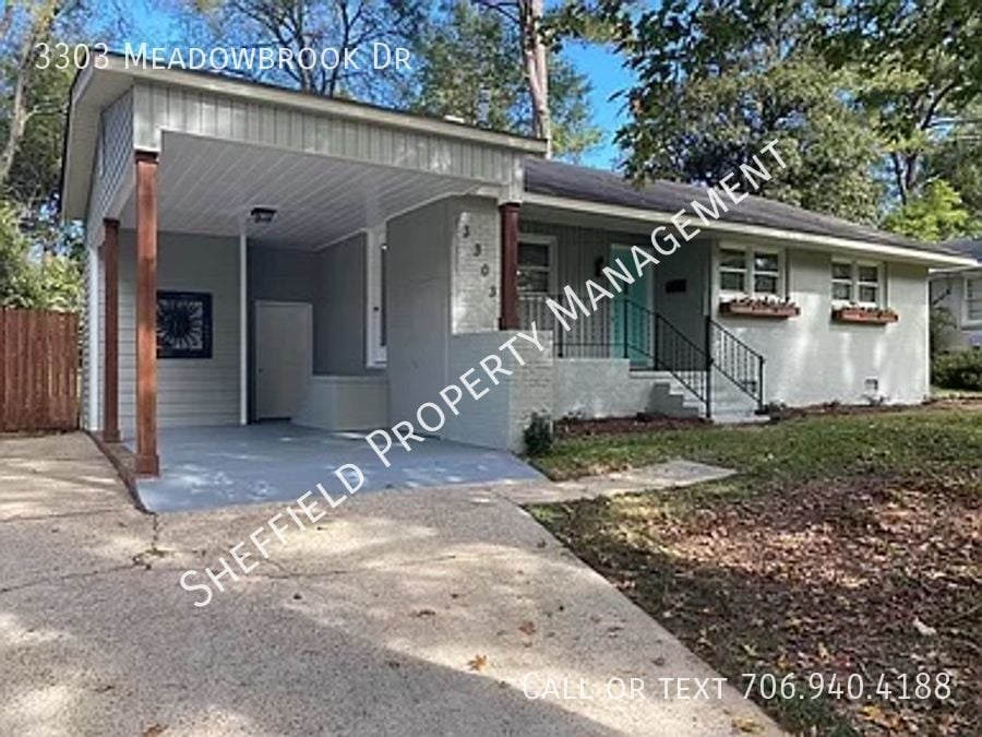 Primary Photo - 3303 Meadowbrook Dr.