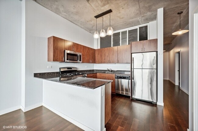 Foto del edificio - 235 W Van Buren St