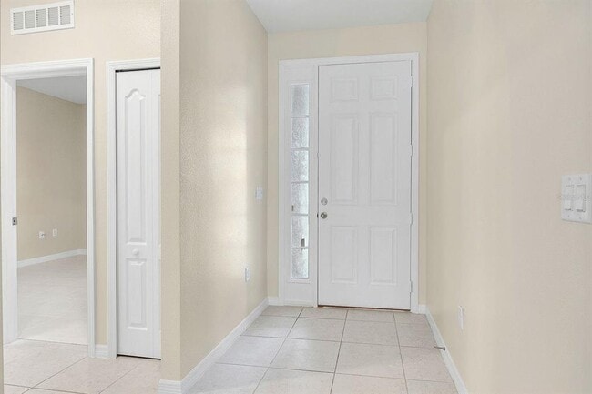 Building Photo - 566 Pawnee Ct
