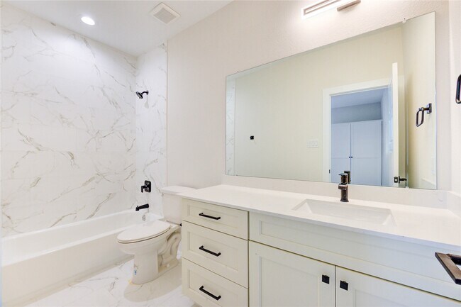 Foto del edificio - 1928 Gregg St