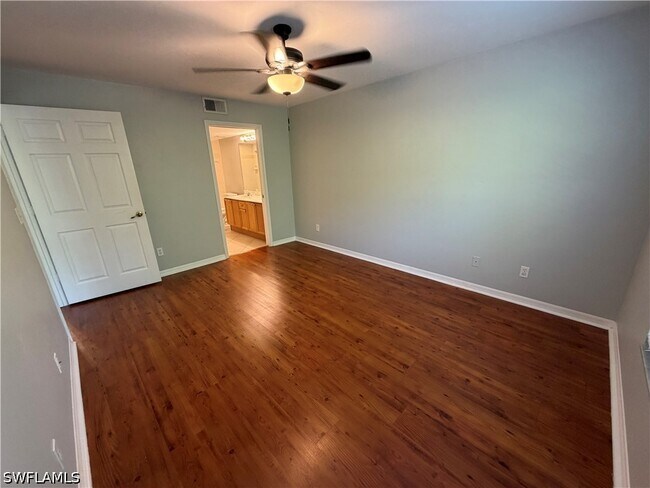 Foto del edificio - 28231 Pine Haven Way