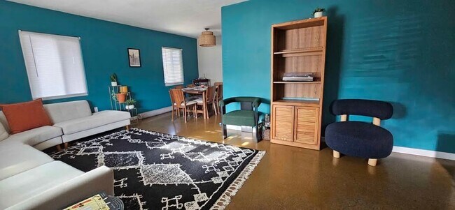 Foto del edificio - 4009 N 13th Ave