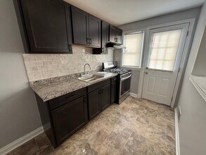 Building Photo - 3999 Lyndale Ave