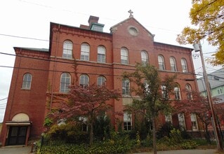 Building Photo - 160 Federal St