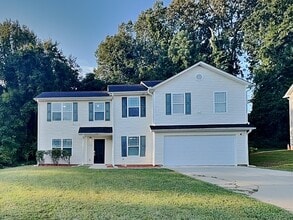 Building Photo - 4808 Tuong Yen Ct