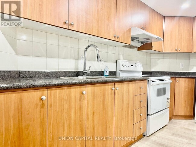 Photo du bâtiment - 19 Devonshire Ave