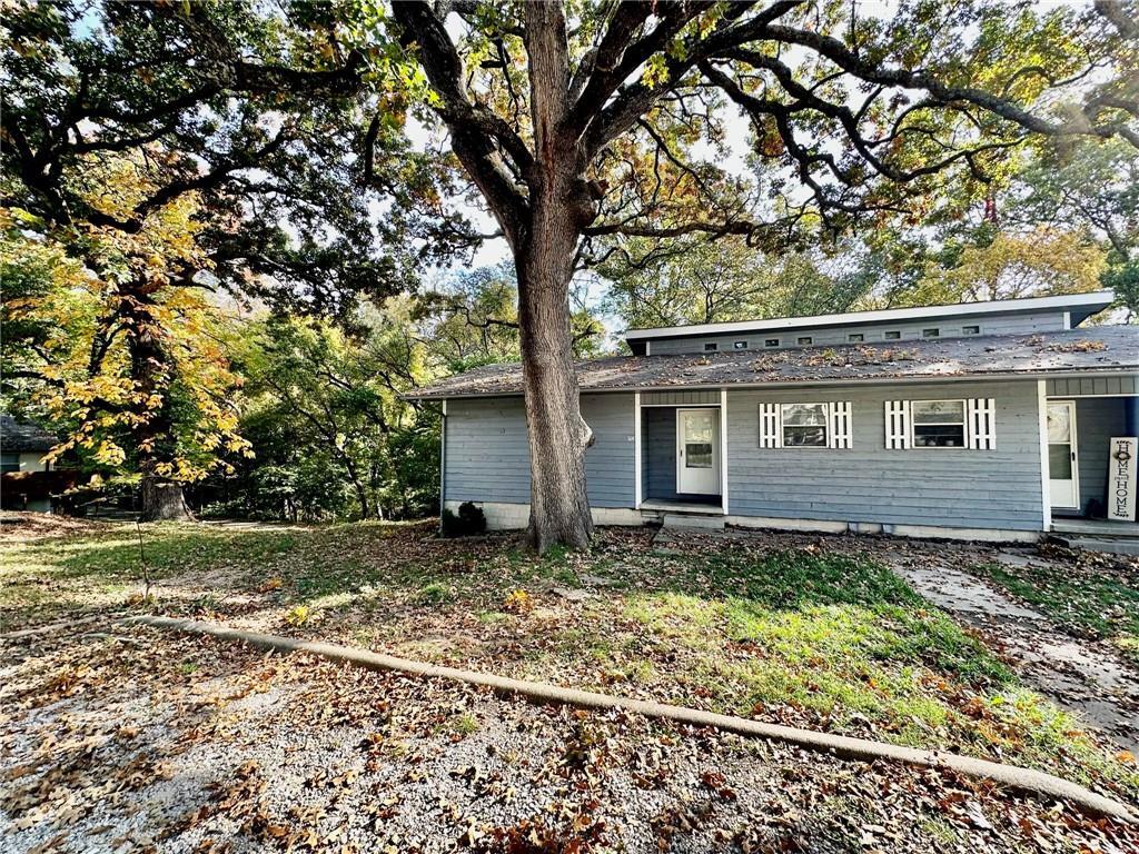 Primary Photo - 1506 Bella Vista Rd