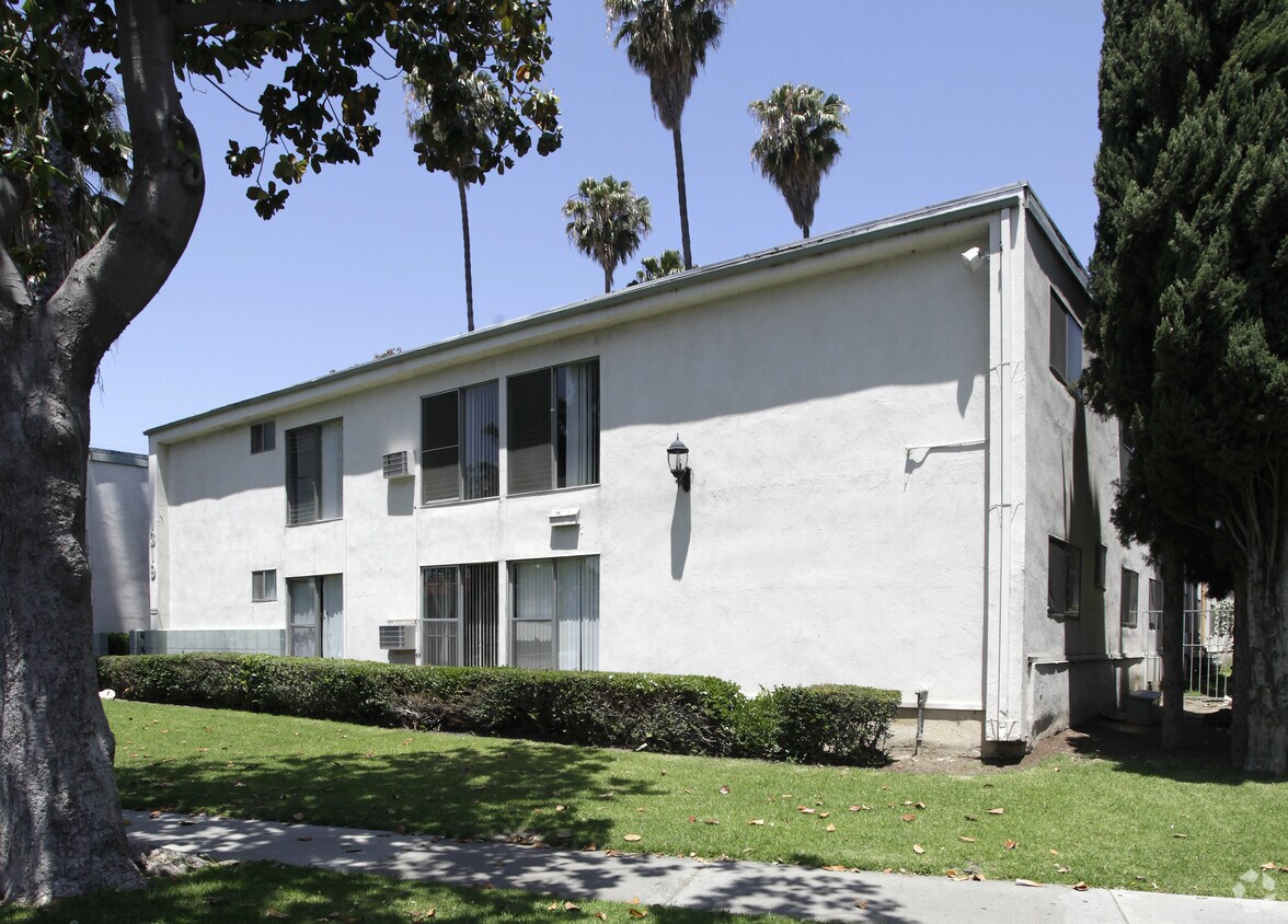 Building Photo - 1319 E Wilshire Ave