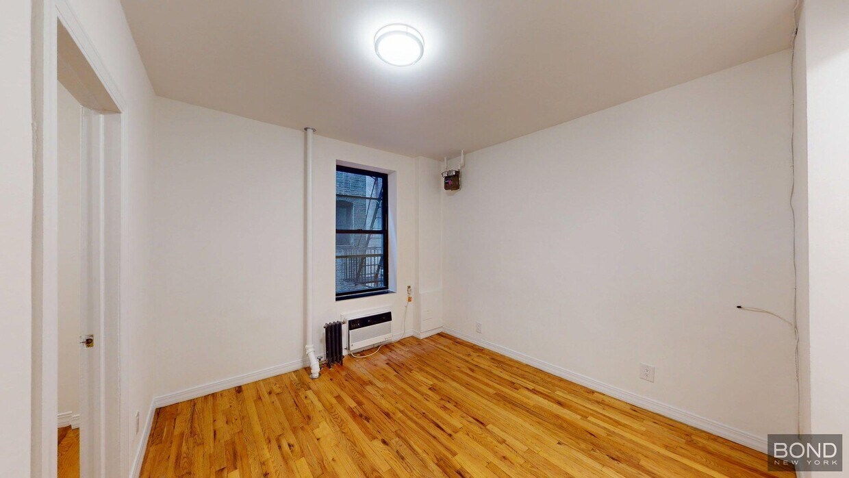 Primary Photo - 419 E 73rd St