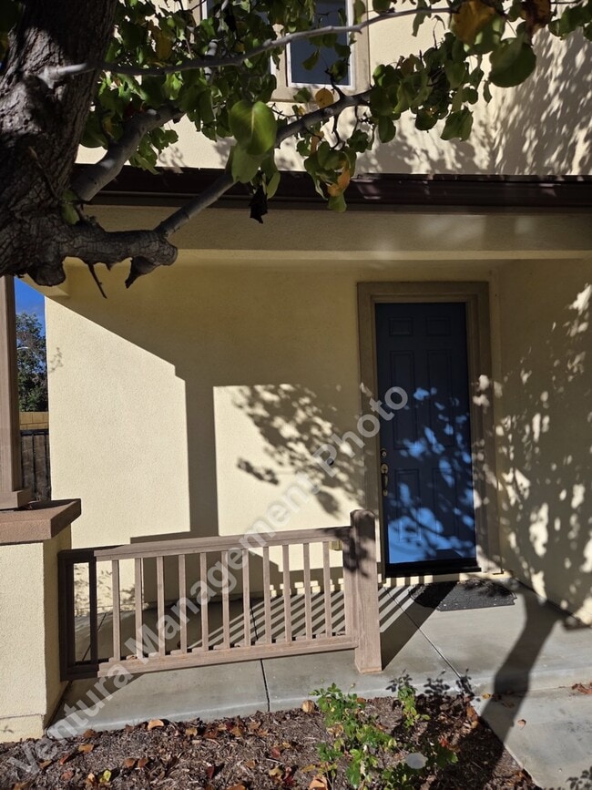 Building Photo - 13347 Stonebridge Ct