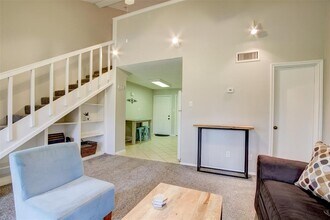 Building Photo - 12900 Walden Rd