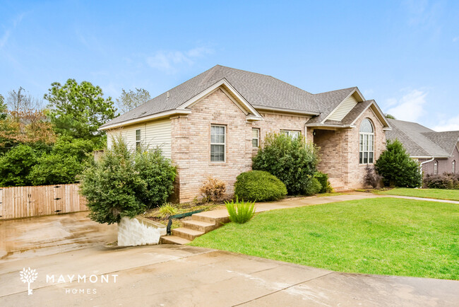 Building Photo - 13512 Dynasty Dr