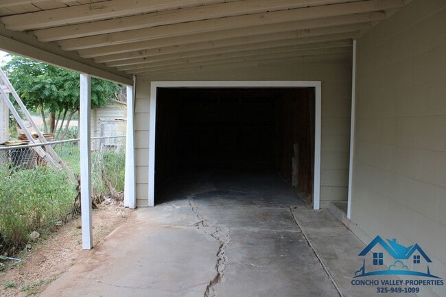 Building Photo - Updated 3-Bed, 2-Bath near Lonestar MS for Rent