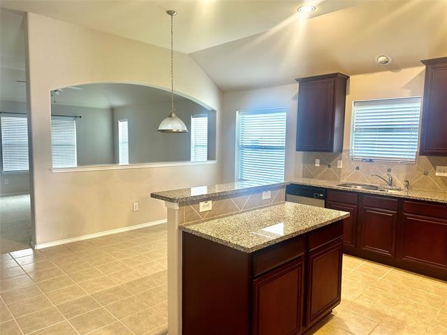 Building Photo - 939 Mazatlan Dr