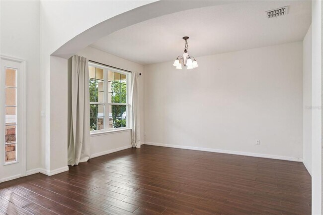 Building Photo - 660 Fanning Dr