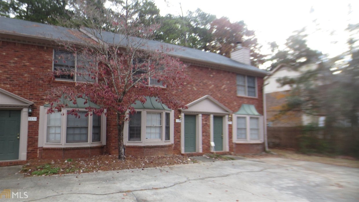 1235 Sweet Pine Dr, Norcross, GA 30093 Apartment for Rent in Norcross