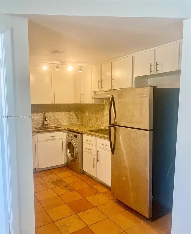 Building Photo - 1342 Drexel Ave