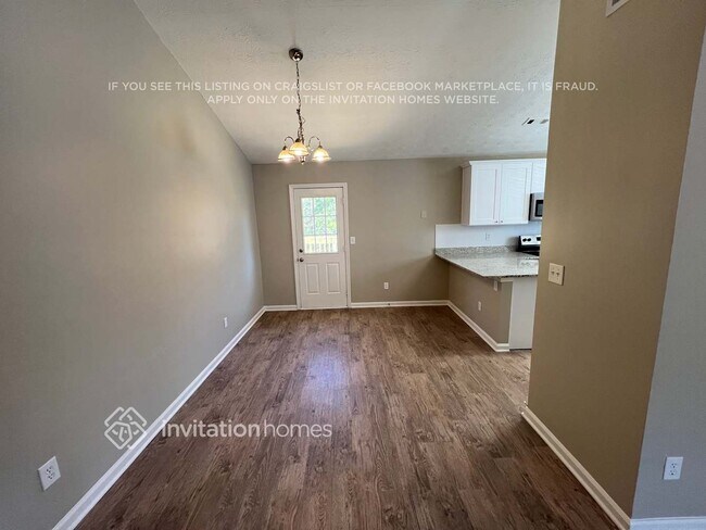 Building Photo - 10 Dayton Way