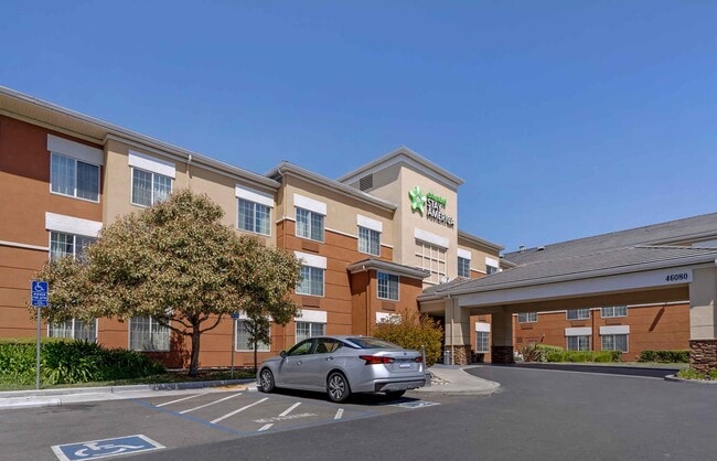 Building Photo - Furnished Studio-Fremont - Fremont Blvd. S...
