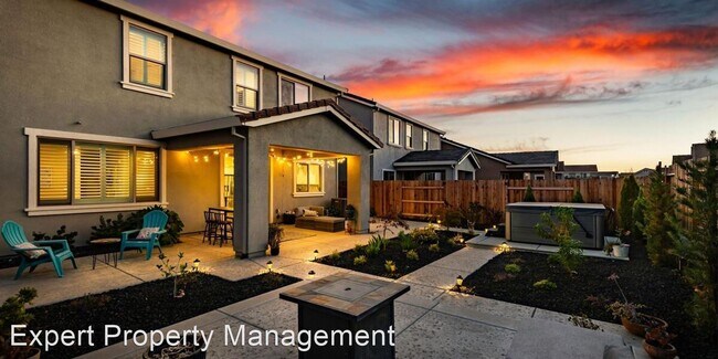 Foto del edificio - 3 br, 4 bath House - 6065 Shimmer Falls Dr