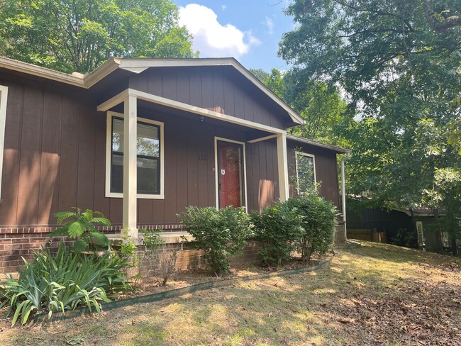 Building Photo - 112 Dollie Cir