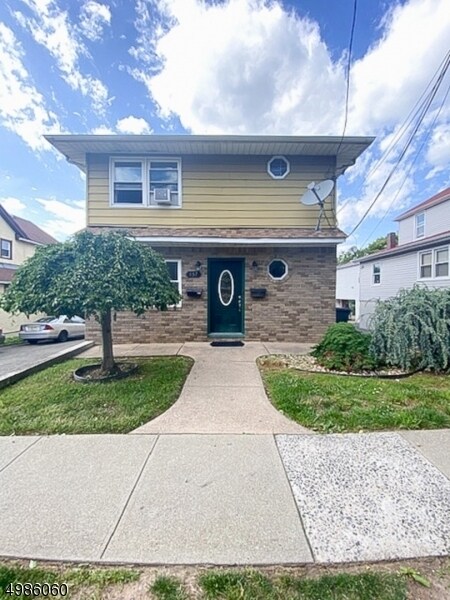 Foto principal - 137 Lower Notch Rd