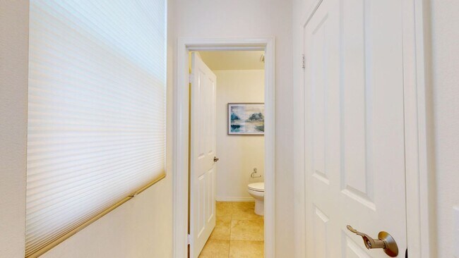 Building Photo - 28620 Vista Del Rio Dr