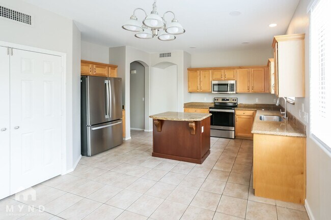 Foto del edificio - 6850 S 26th St