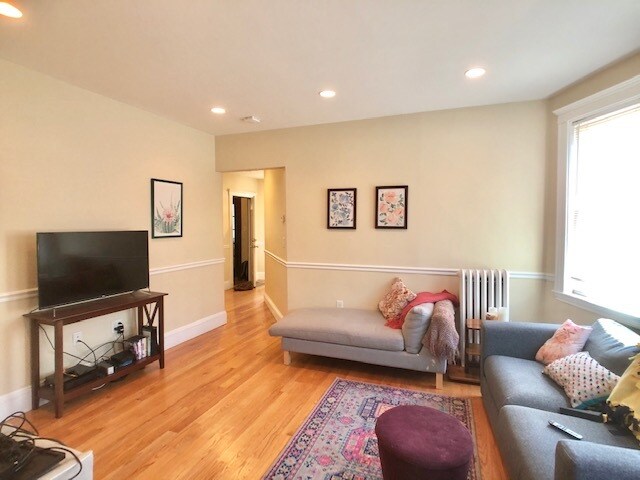 Foto del edificio - 58 Atkins St