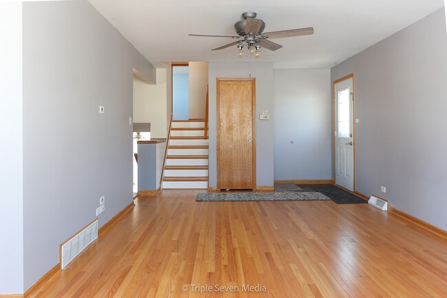 Building Photo - 7849 W 80th St