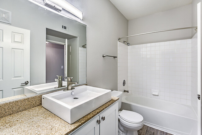 Caspian Guest Bathroom Platinum - The Avondale