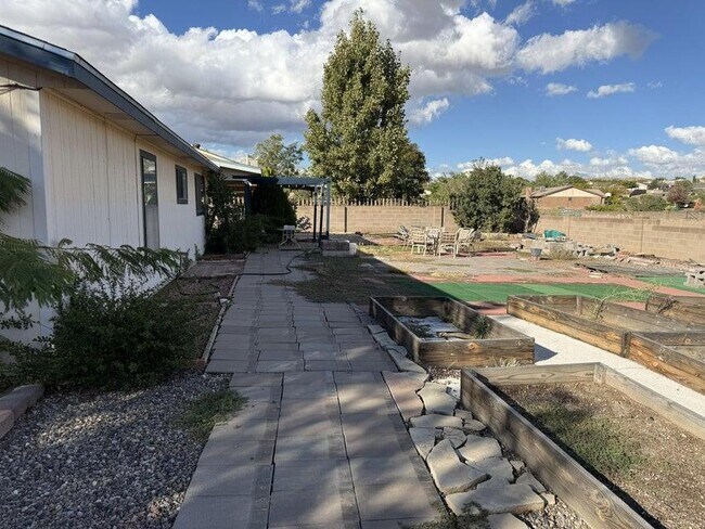 Foto del edificio - 290 Asbury Rd NE