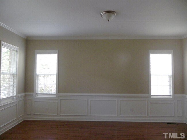 Foto del edificio - 217 Butterbiggins Ln