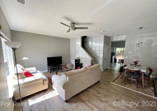 Building Photo - 8049 Stoneham Ct