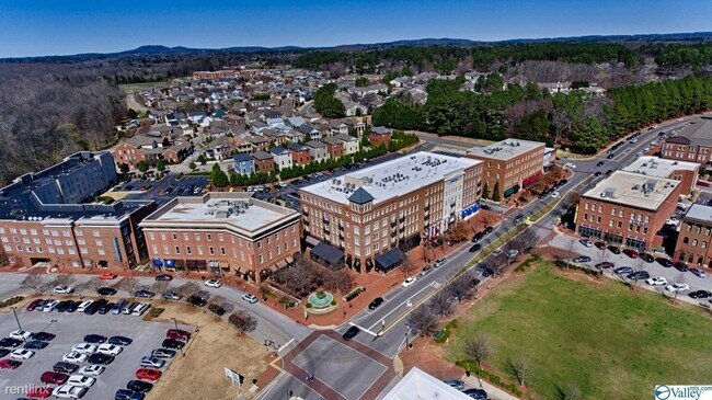 Building Photo - 1 br, 1 bath Condo - 2136 16th Ave S Apt B6