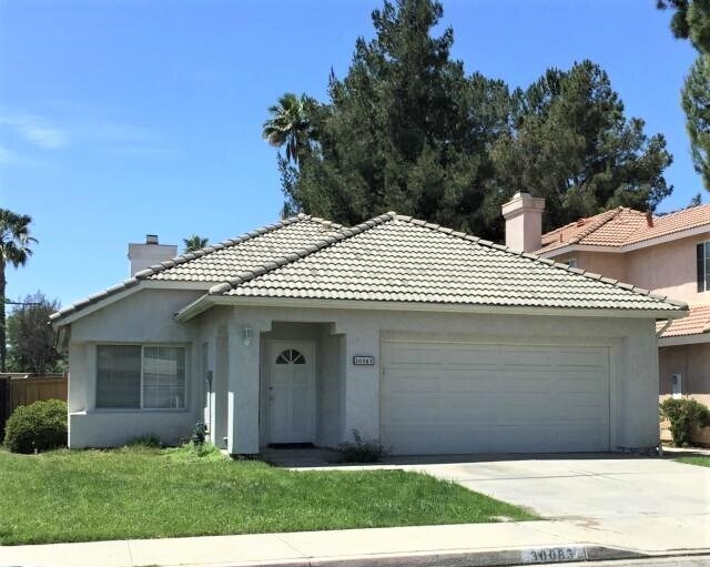 Foto principal - 30083 Westlake Dr